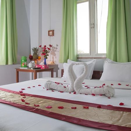 Mother Land Inn 2 Rangun Kültér fotó