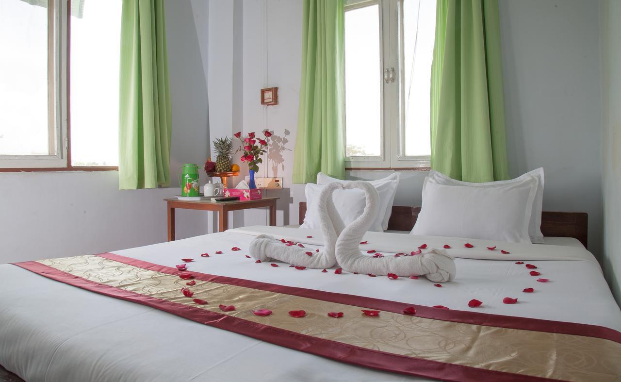 Mother Land Inn 2 Rangun Kültér fotó