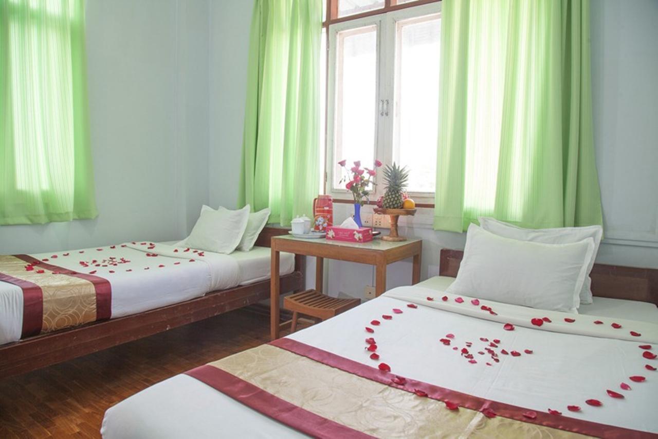 Mother Land Inn 2 Rangun Kültér fotó