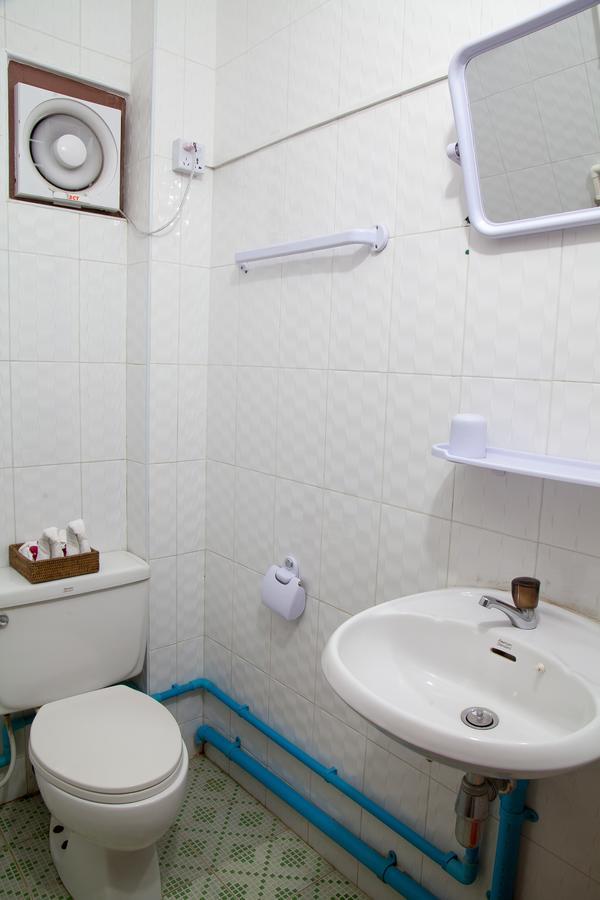 Mother Land Inn 2 Rangun Kültér fotó